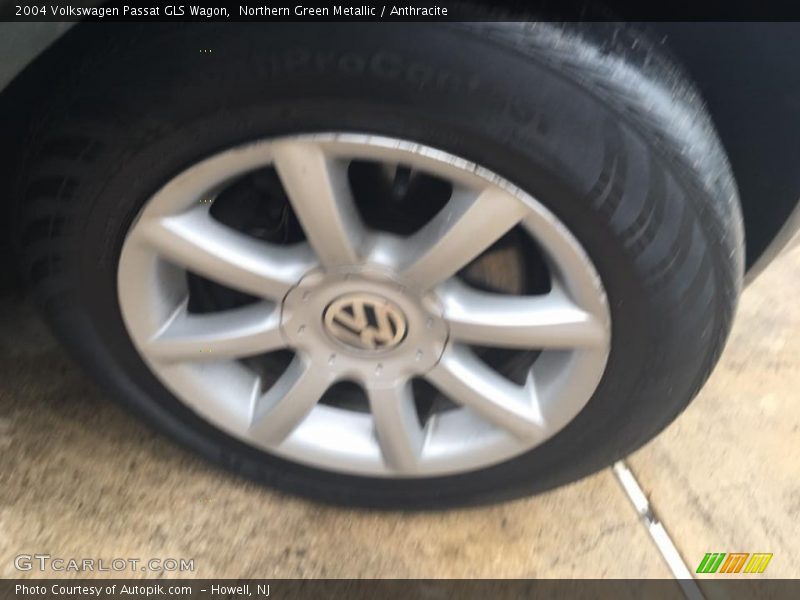 Northern Green Metallic / Anthracite 2004 Volkswagen Passat GLS Wagon