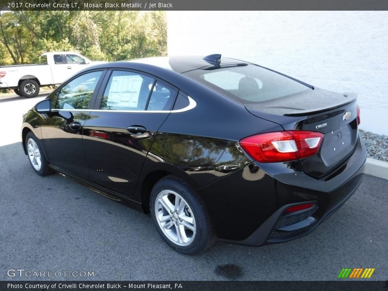 Mosaic Black Metallic / Jet Black 2017 Chevrolet Cruze LT