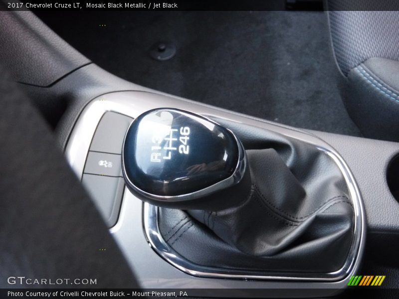 Mosaic Black Metallic / Jet Black 2017 Chevrolet Cruze LT