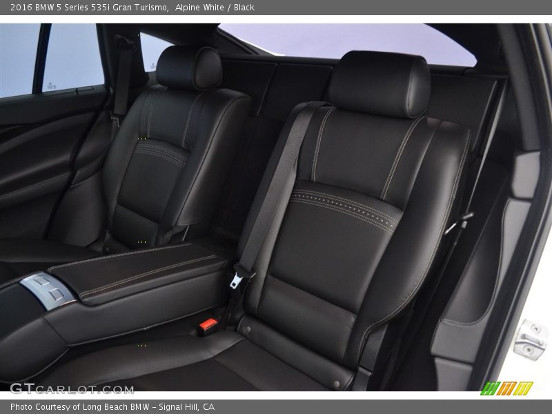 Alpine White / Black 2016 BMW 5 Series 535i Gran Turismo