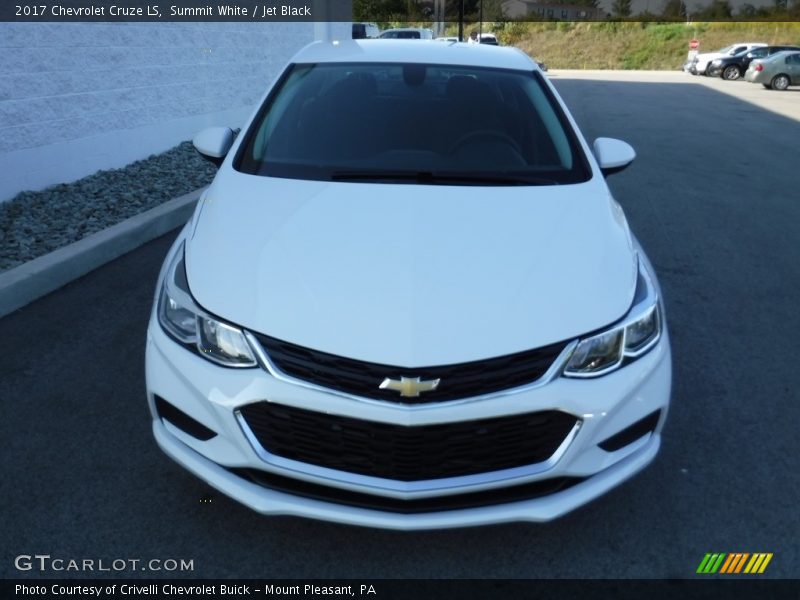 Summit White / Jet Black 2017 Chevrolet Cruze LS