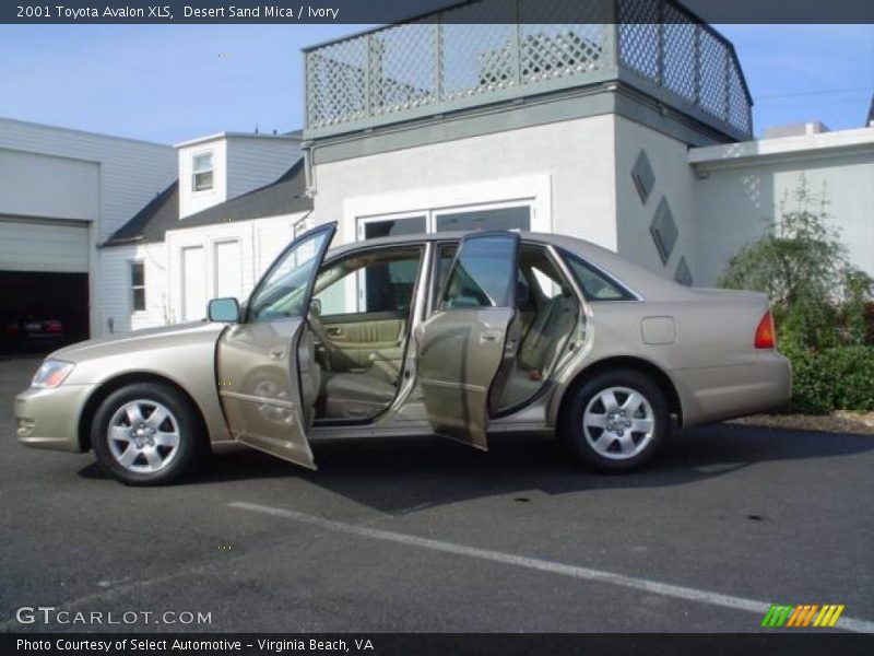 Desert Sand Mica / Ivory 2001 Toyota Avalon XLS