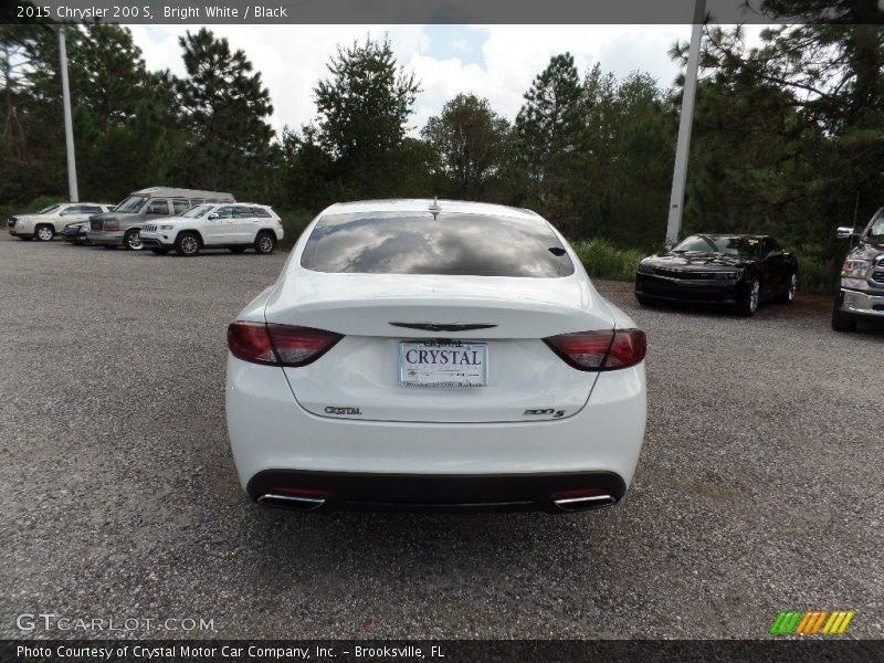 Bright White / Black 2015 Chrysler 200 S
