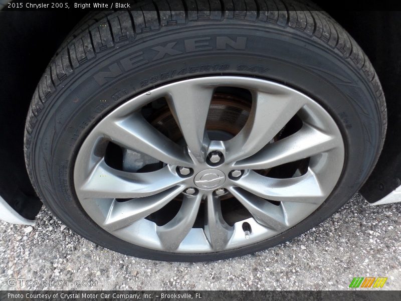 Bright White / Black 2015 Chrysler 200 S