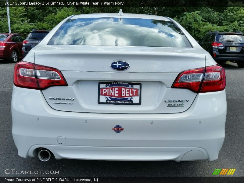 Crystal White Pearl / Warm Ivory 2017 Subaru Legacy 2.5i Limited