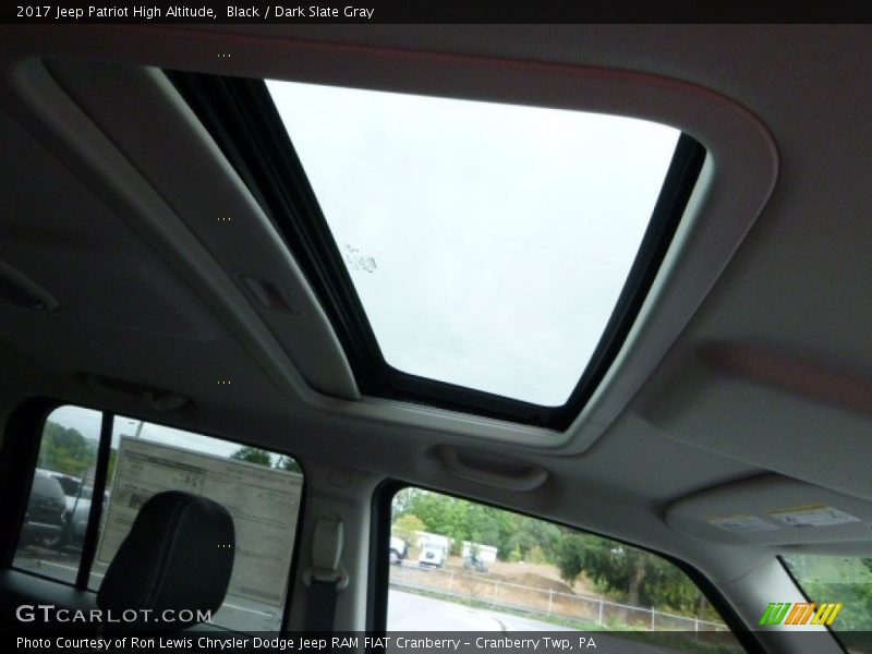 Black / Dark Slate Gray 2017 Jeep Patriot High Altitude