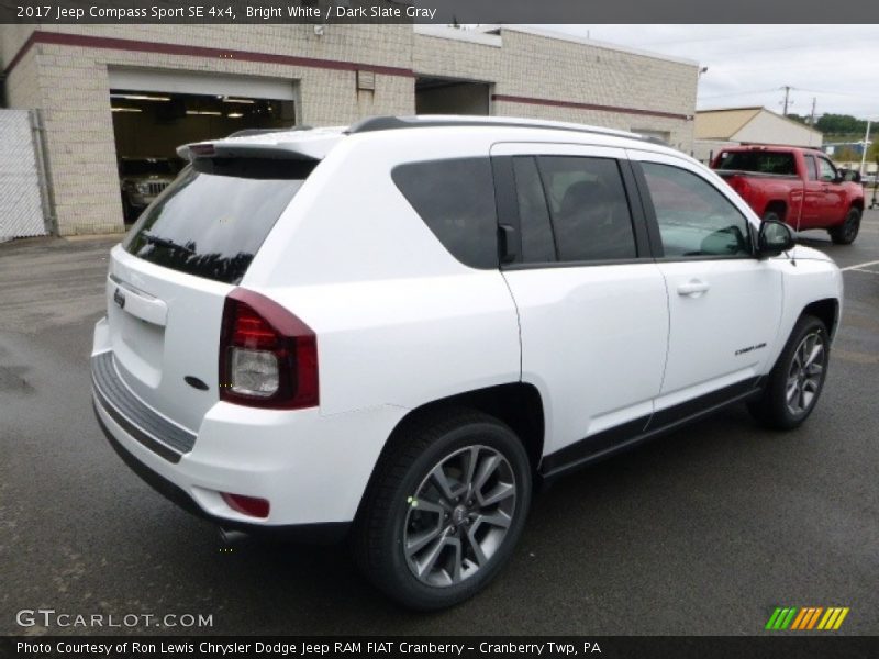 Bright White / Dark Slate Gray 2017 Jeep Compass Sport SE 4x4