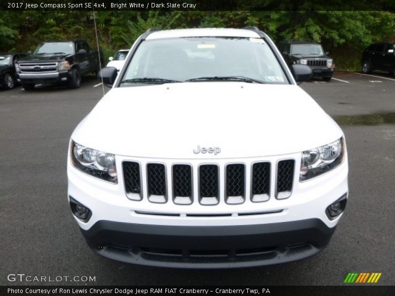 Bright White / Dark Slate Gray 2017 Jeep Compass Sport SE 4x4