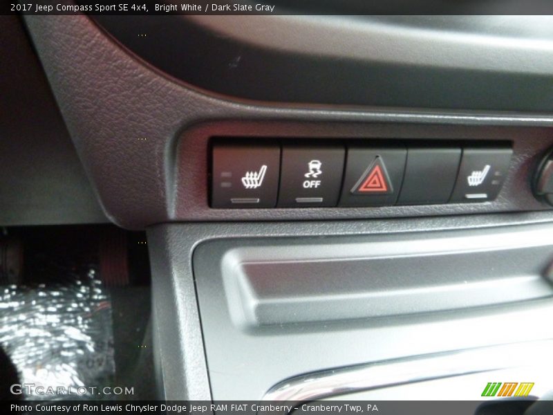 Bright White / Dark Slate Gray 2017 Jeep Compass Sport SE 4x4