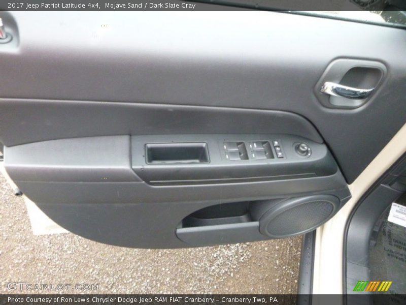 Mojave Sand / Dark Slate Gray 2017 Jeep Patriot Latitude 4x4