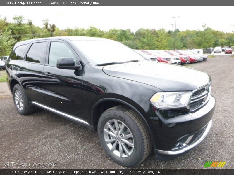 Front 3/4 View of 2017 Durango SXT AWD