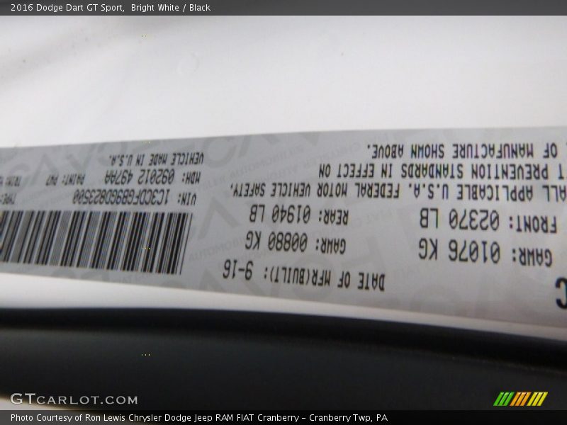 Bright White / Black 2016 Dodge Dart GT Sport
