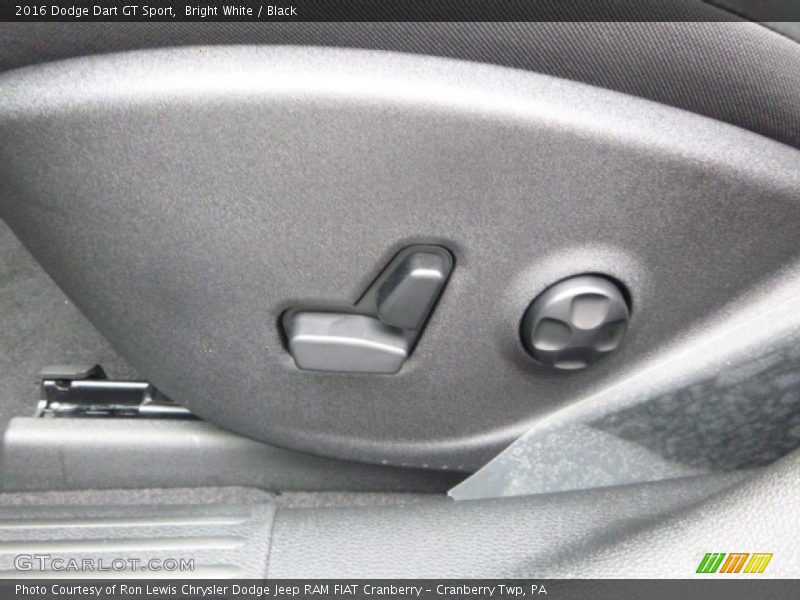 Bright White / Black 2016 Dodge Dart GT Sport