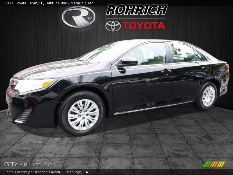 Attitude Black Metallic / Ash 2014 Toyota Camry LE
