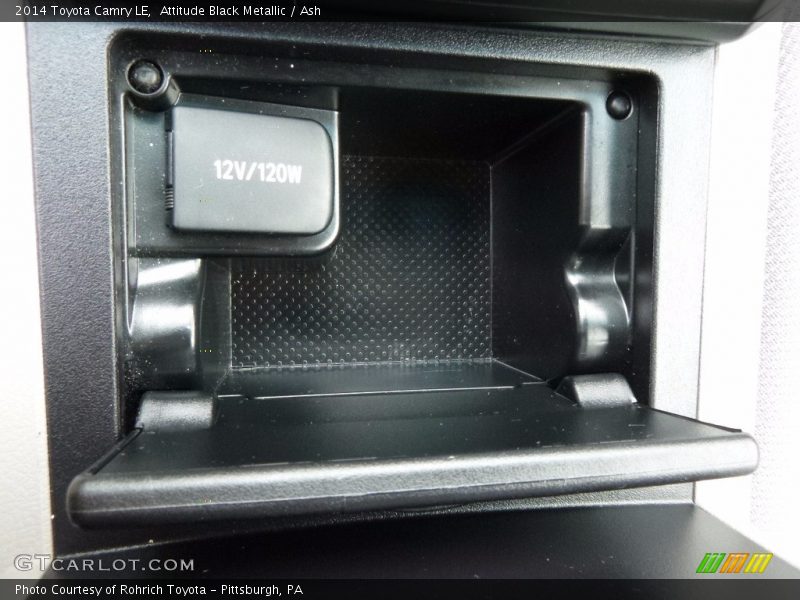 Attitude Black Metallic / Ash 2014 Toyota Camry LE