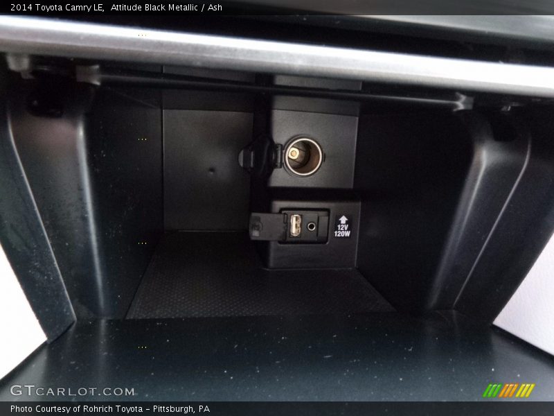 Attitude Black Metallic / Ash 2014 Toyota Camry LE
