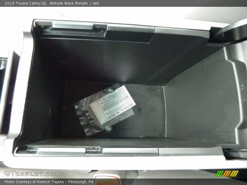 Attitude Black Metallic / Ash 2014 Toyota Camry LE