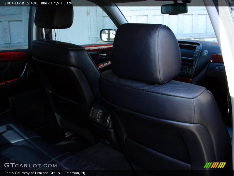 Black Onyx / Black 2004 Lexus LS 430
