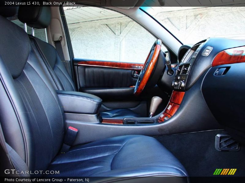 Black Onyx / Black 2004 Lexus LS 430