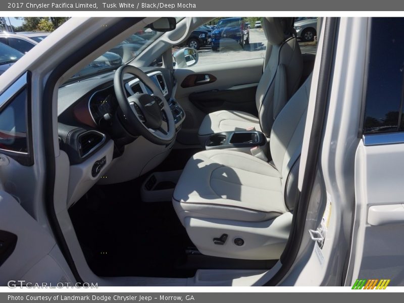 Tusk White / Black/Deep Mocha 2017 Chrysler Pacifica Limited