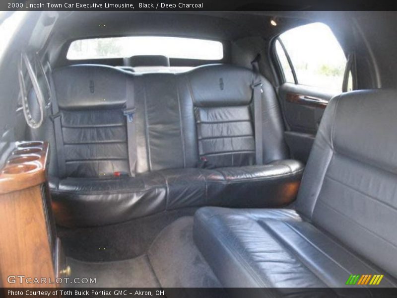 Black / Deep Charcoal 2000 Lincoln Town Car Executive Limousine