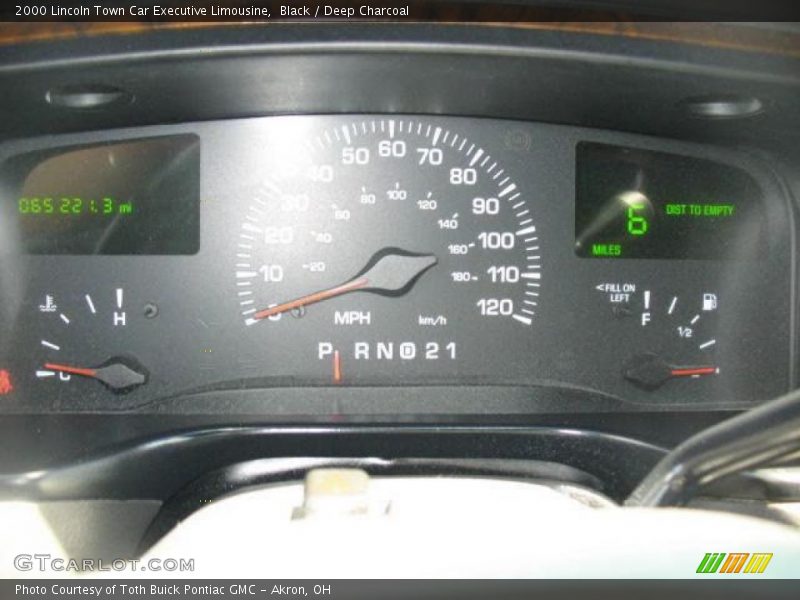 Black / Deep Charcoal 2000 Lincoln Town Car Executive Limousine