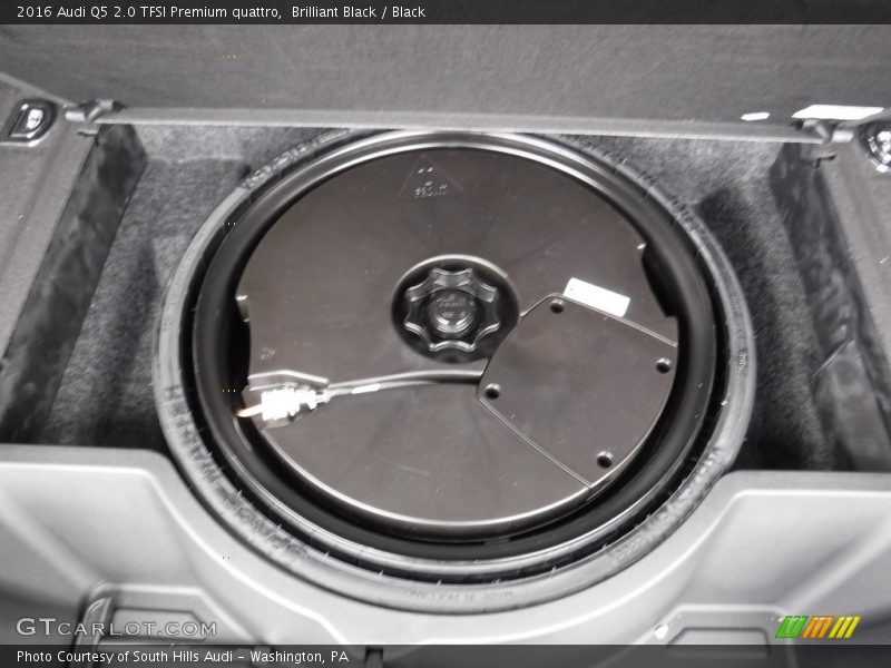 Brilliant Black / Black 2016 Audi Q5 2.0 TFSI Premium quattro