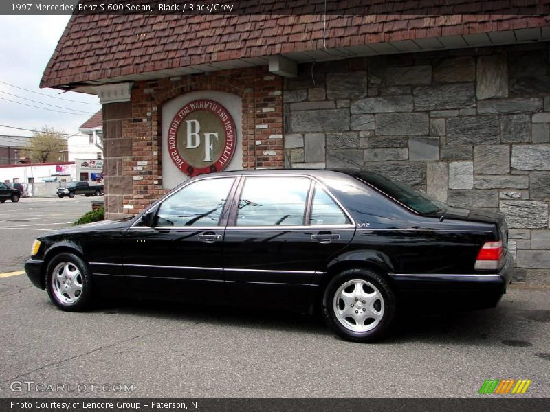Black / Black/Grey 1997 Mercedes-Benz S 600 Sedan