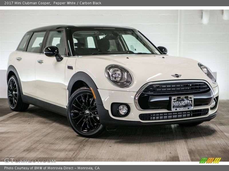 Pepper White / Carbon Black 2017 Mini Clubman Cooper