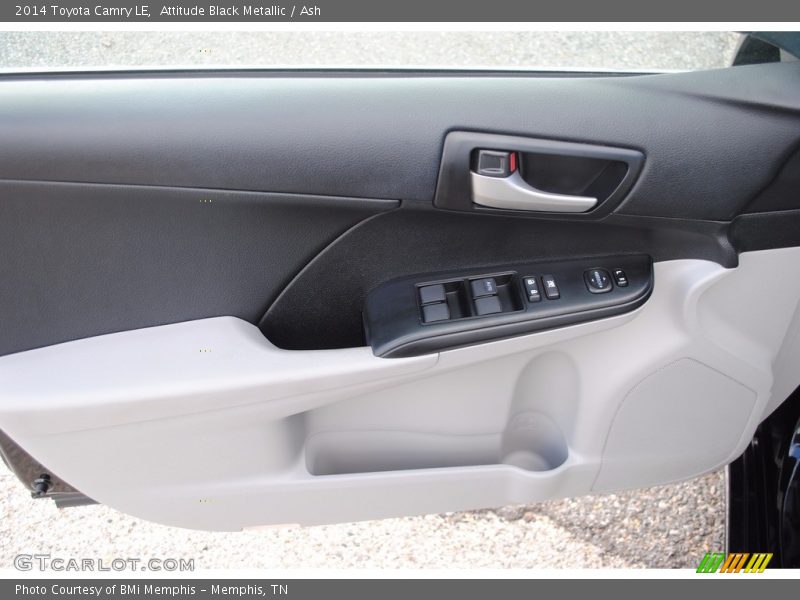 Attitude Black Metallic / Ash 2014 Toyota Camry LE