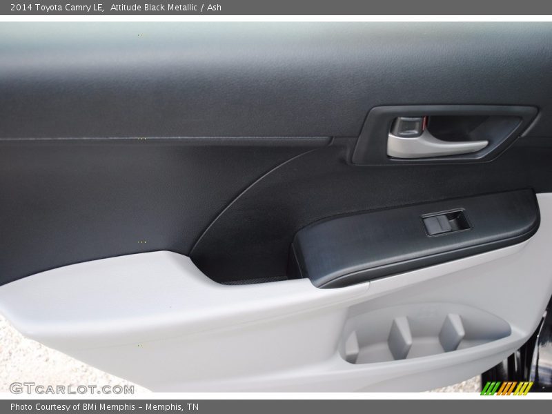 Attitude Black Metallic / Ash 2014 Toyota Camry LE