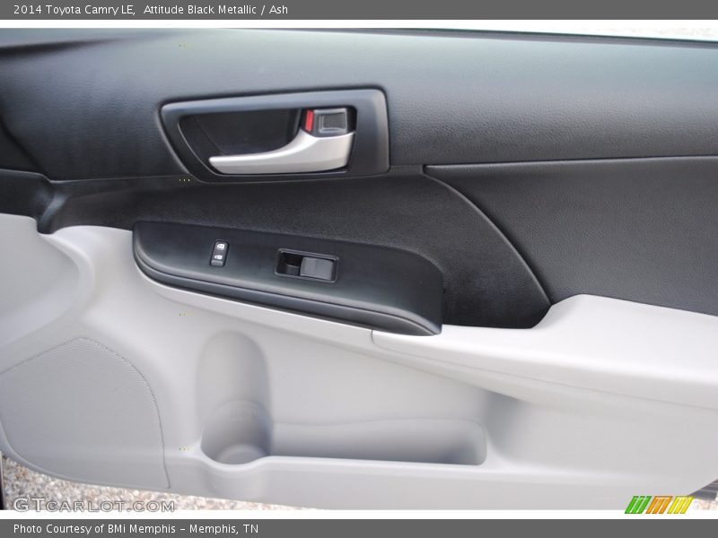Attitude Black Metallic / Ash 2014 Toyota Camry LE