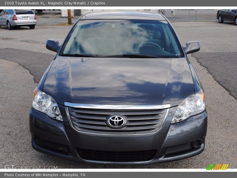 Magnetic Gray Metallic / Graphite 2009 Toyota Avalon XL