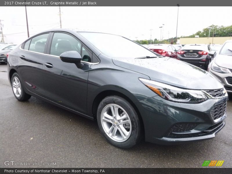 Graphite Metallic / Jet Black 2017 Chevrolet Cruze LT