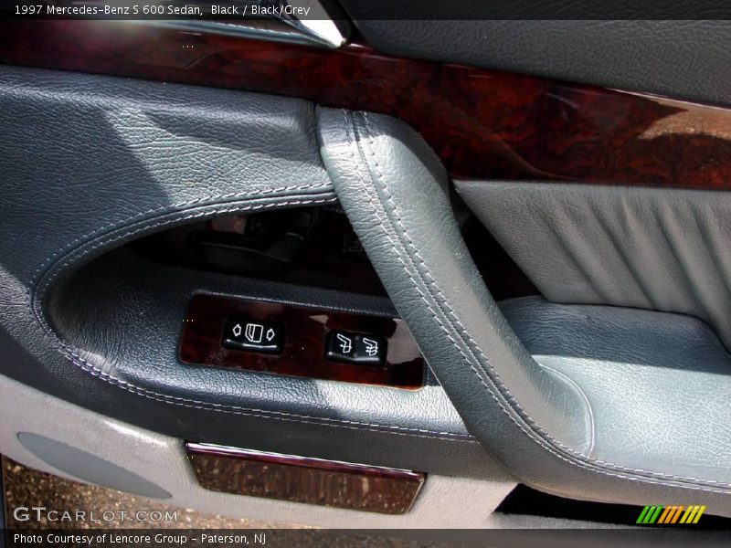 Black / Black/Grey 1997 Mercedes-Benz S 600 Sedan