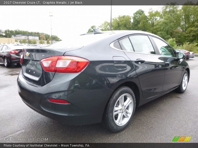 Graphite Metallic / Jet Black 2017 Chevrolet Cruze LT
