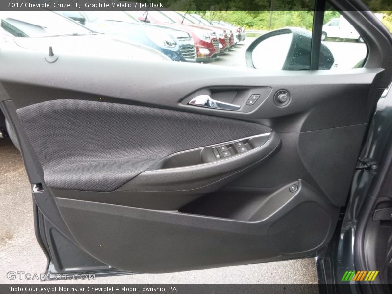 Graphite Metallic / Jet Black 2017 Chevrolet Cruze LT