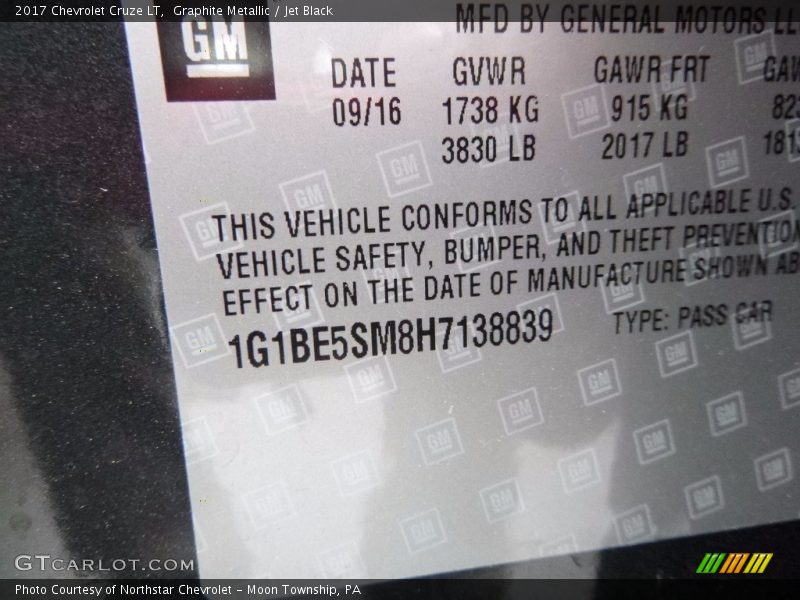 Graphite Metallic / Jet Black 2017 Chevrolet Cruze LT