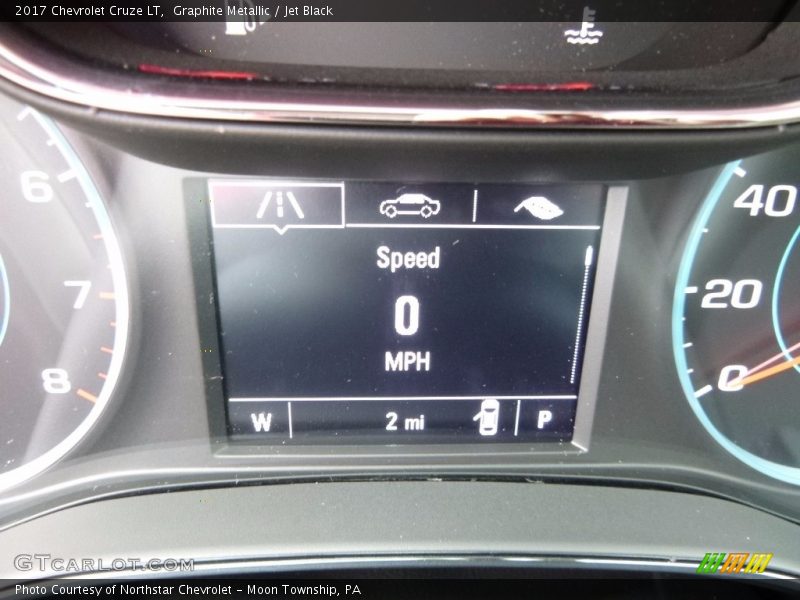 Graphite Metallic / Jet Black 2017 Chevrolet Cruze LT