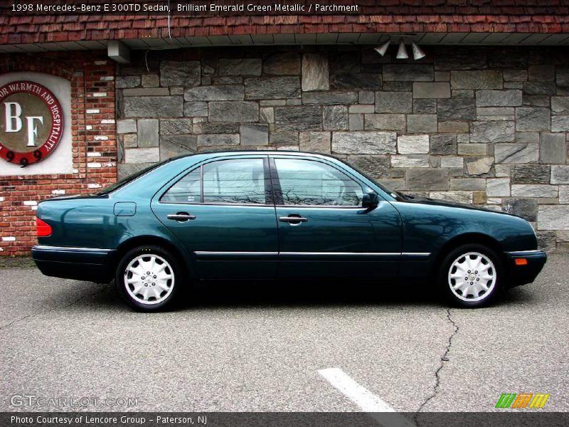 Brilliant Emerald Green Metallic / Parchment 1998 Mercedes-Benz E 300TD Sedan