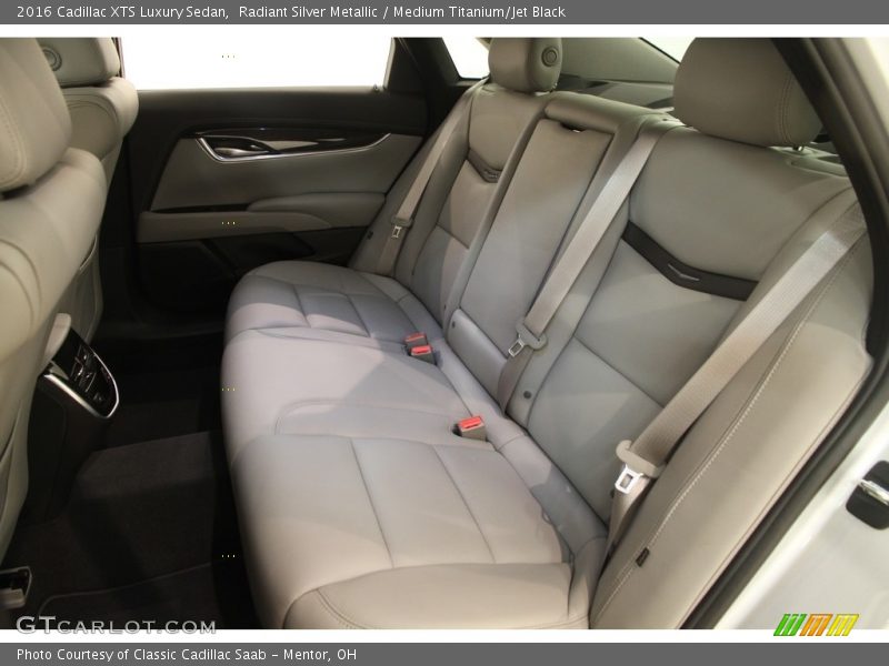 Radiant Silver Metallic / Medium Titanium/Jet Black 2016 Cadillac XTS Luxury Sedan