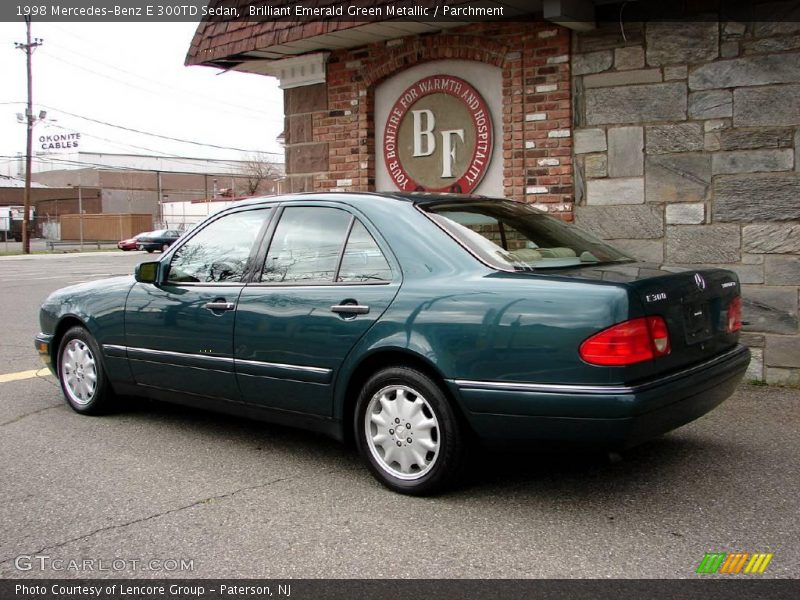 Brilliant Emerald Green Metallic / Parchment 1998 Mercedes-Benz E 300TD Sedan