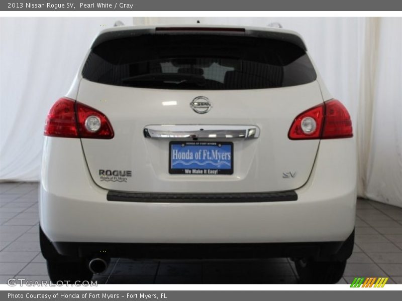 Pearl White / Gray 2013 Nissan Rogue SV