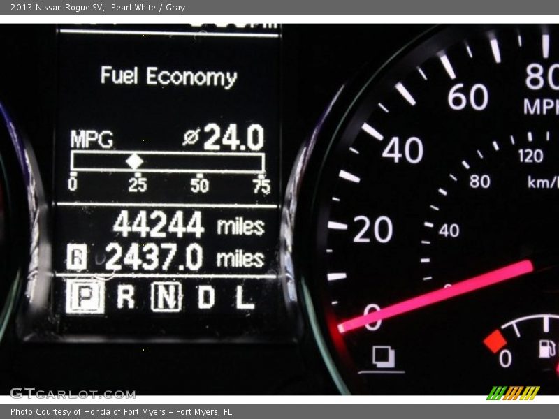 Pearl White / Gray 2013 Nissan Rogue SV