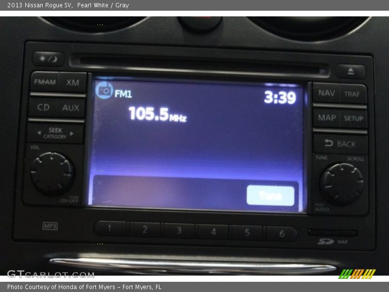 Pearl White / Gray 2013 Nissan Rogue SV