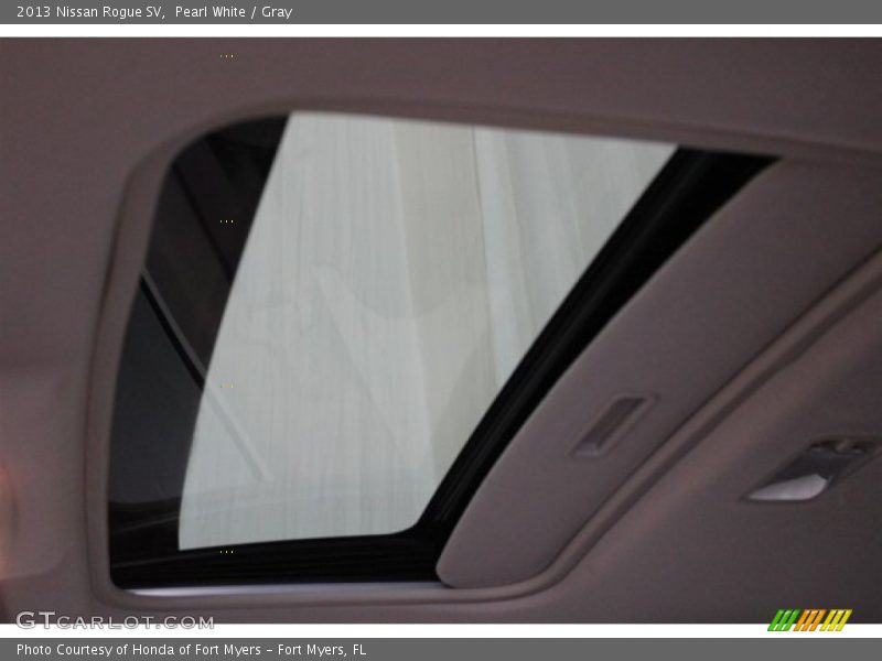 Pearl White / Gray 2013 Nissan Rogue SV