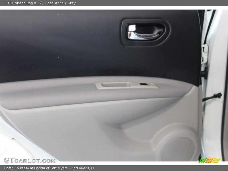 Pearl White / Gray 2013 Nissan Rogue SV