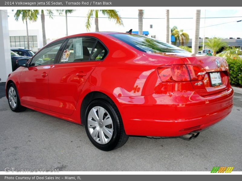 Tornado Red / Titan Black 2014 Volkswagen Jetta SE Sedan
