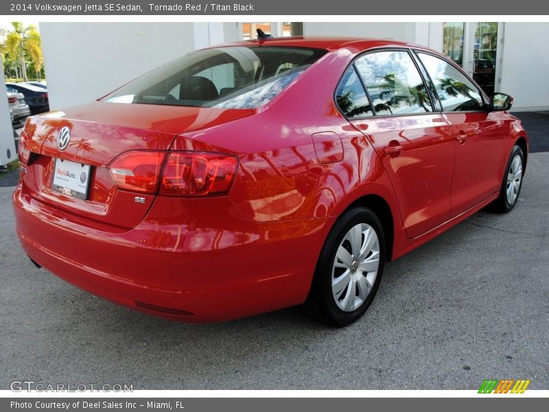 Tornado Red / Titan Black 2014 Volkswagen Jetta SE Sedan