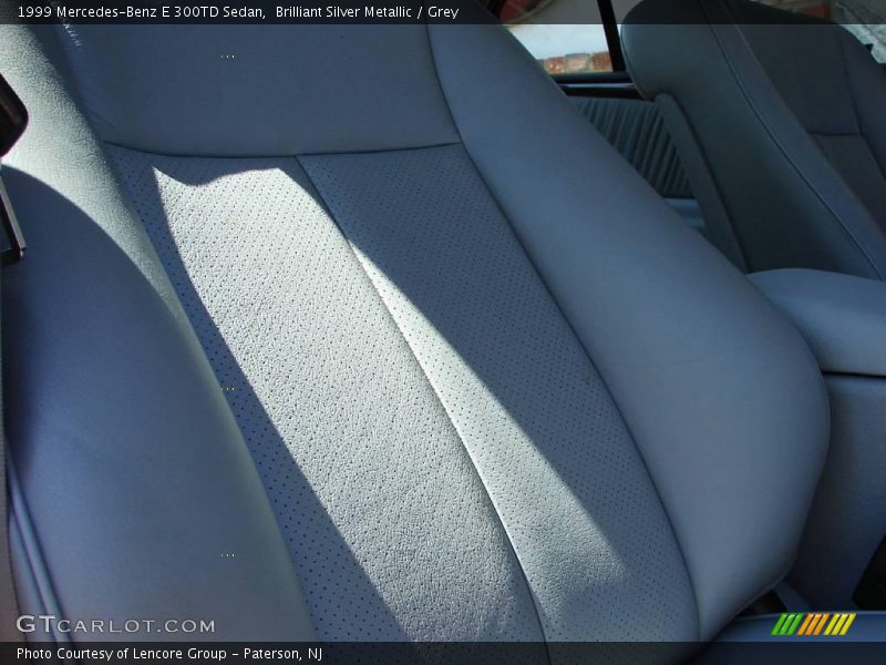 Brilliant Silver Metallic / Grey 1999 Mercedes-Benz E 300TD Sedan